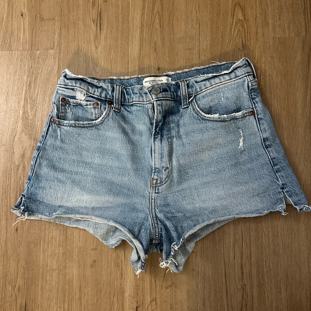 Abercrombie & Fitch Curve Love The Mom Short High Rise Cutoff Denim Shorts